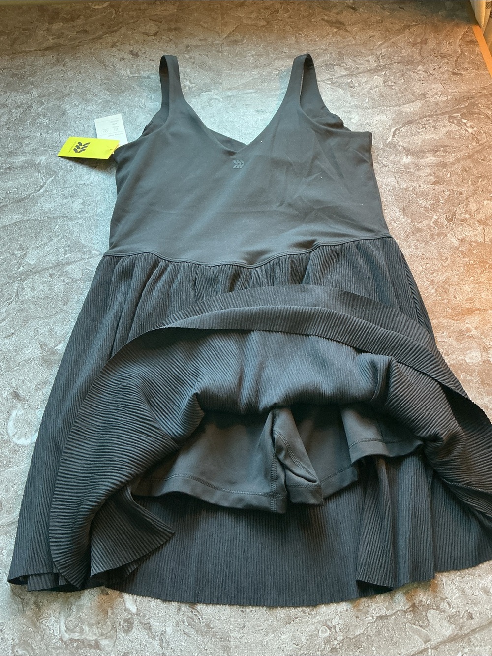 All in Motion Black V-Neck Padded bust shorts dress jumpsuit New - Picture 3 of 5